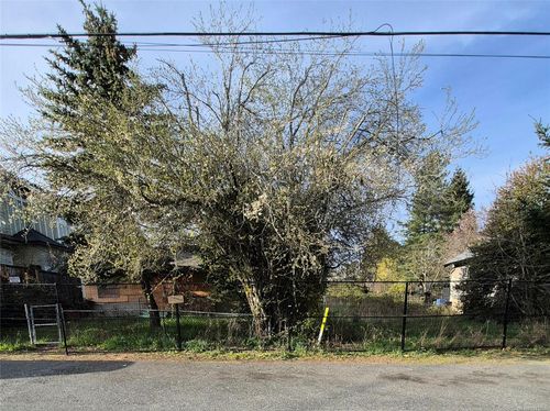 580 Rosehill St, Nanaimo, BC, V9S1E6 | Card Image