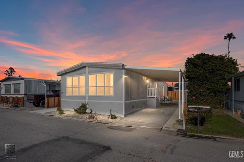 120 Cedarwood Lane, Bakersfield, CA, 93308 | Card Image