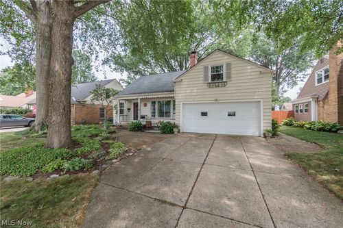 20212 Parklane Dr, Rocky River, OH, 44116-4049 | Card Image