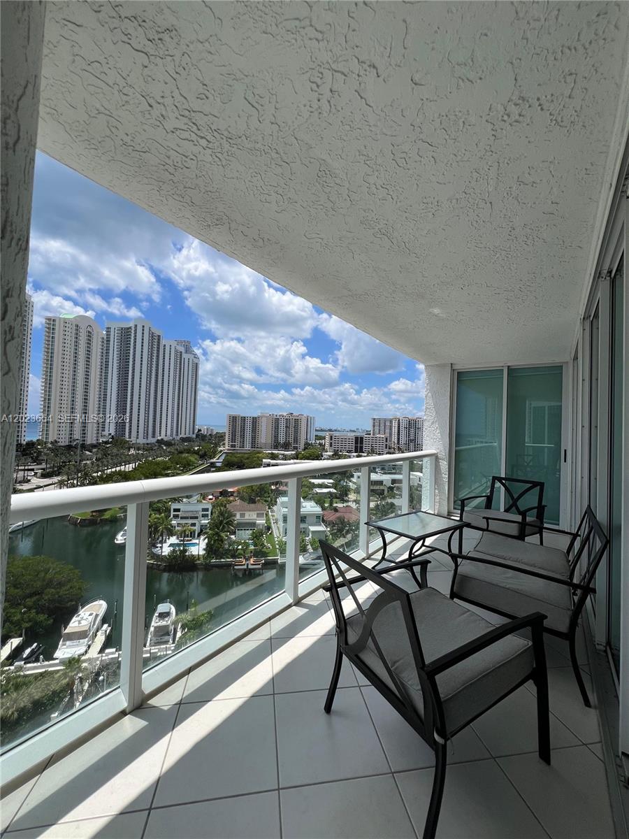 Residential in Sunny Isles Beach 4