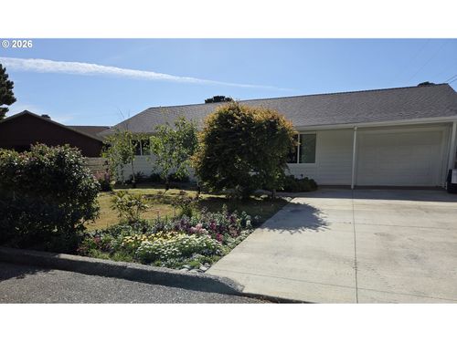 30404 Hillside Ter, Gold Beach, OR, 97444-8506 | Card Image