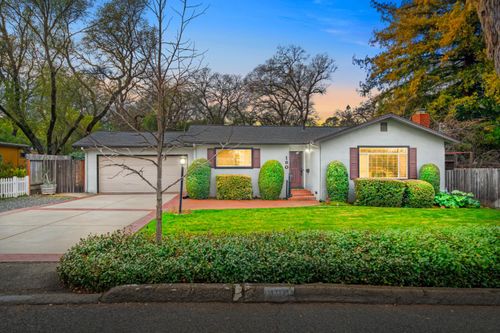 180 Recreation Drive, Auburn, CA, 95603 | Card Image