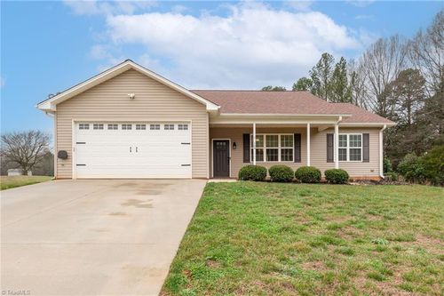 164 Mccullough Rd, Mocksville, NC, 27028-6716 | Card Image