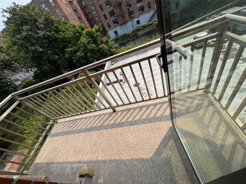 apt-4b-144 Roosevelt Ave, Flushing, NY, 11354-6285 | Card Image