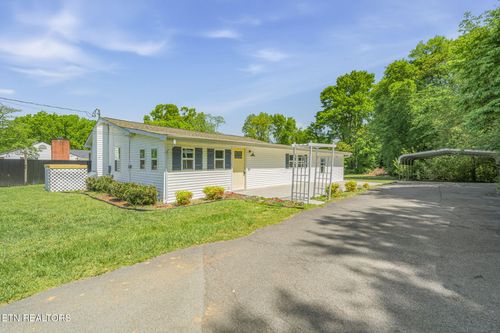 2914 Knox Ln, Knoxville, TN, 37917-1701 | Card Image