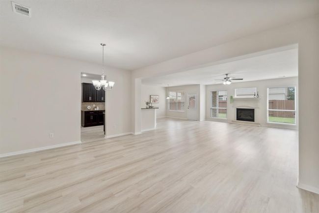 4010 Loft Square Pl, House other with 5 bedrooms, 4 bathrooms and 2 parking in Humble TX | Image 15