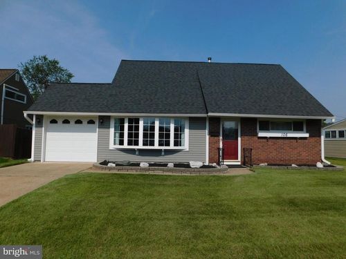 106 Junewood Dr, LEVITTOWN, PA, 19055-2328 | Card Image