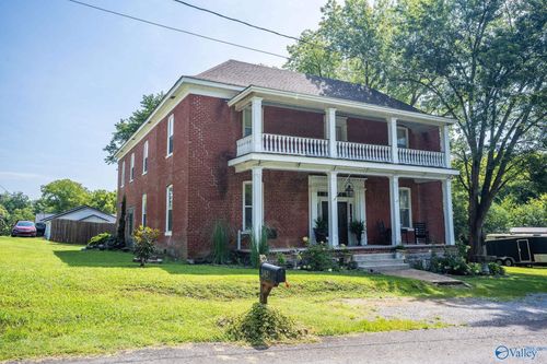 211 Church St, Stevenson, AL, 35772 | Card Image