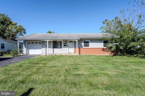 125 N Aspen Ave, STERLING, VA, 20164-4502 | Card Image