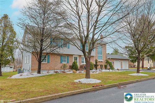 5500 Chenango Dr, Bethlehem, PA, 18017-8903 | Card Image