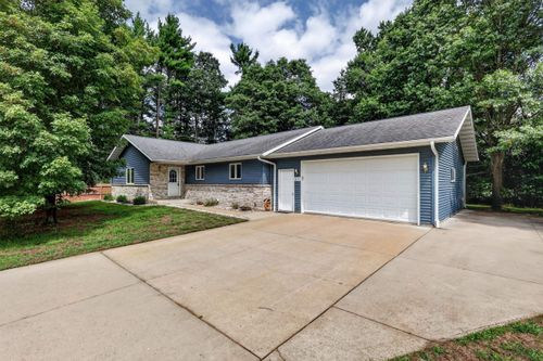 2431 77th St S, Wisconsin Rapids, WI, 54494-7309 | Card Image