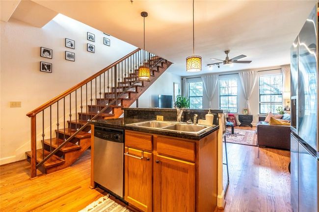 APT-13 - 1602 Elgin St, Townhouse with 2 bedrooms, 2 bathrooms and null parking in Houston TX | Image 12