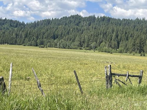163.21 AC Gray Ln, Cascade, ID, 83611 | Card Image