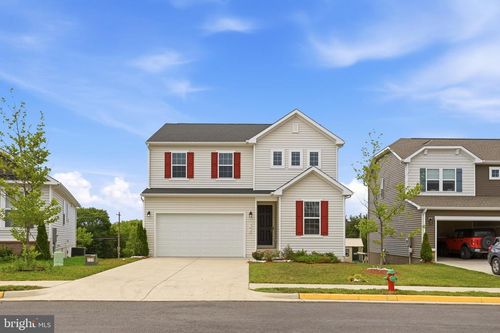102 Curtain Fall Dr, MIDDLETOWN, VA, 22645-9606 | Card Image