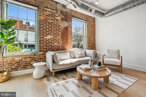 ste-102-901 King St, ALEXANDRIA, VA, 22314-3055 | Card Image