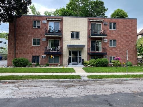 apt-3-37 Crystal St, Melrose, MA, 02176-2720 | Card Image