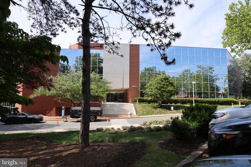 330-9200 Corporate Blvd, ROCKVILLE, MD, 20850-3864 | Card Image