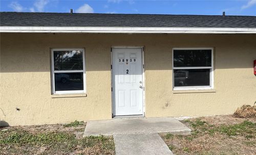 2-38939 North Ave, Zephyrhills, FL, 33542-3822 | Card Image