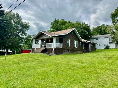 405 Lawnview Ave, New Castle, PA, 16105-1415 | Card Image