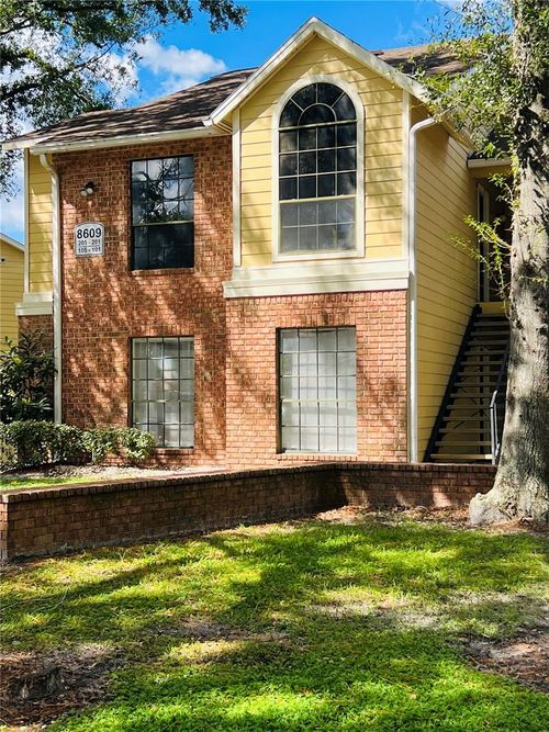 102-8609 Mallard Reserve Dr, TAMPA, FL, 33614-2340 | Card Image