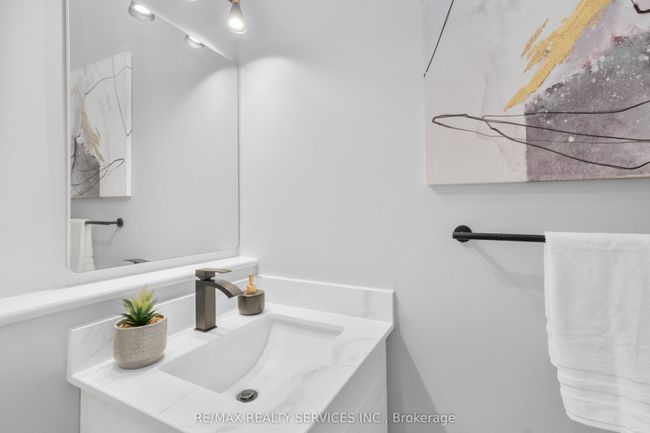 31 Sedgeway Hts, House attached with 3 bedrooms, 4 bathrooms and 3 parking in Vaughan ON | Image 37