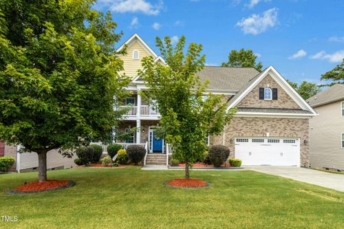 320 Knollcrest Ln, Knightdale, NC, 27545-6715 | Card Image