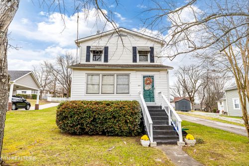 1240 N Wright Rd, Alcoa, TN, 37701-2308 | Card Image