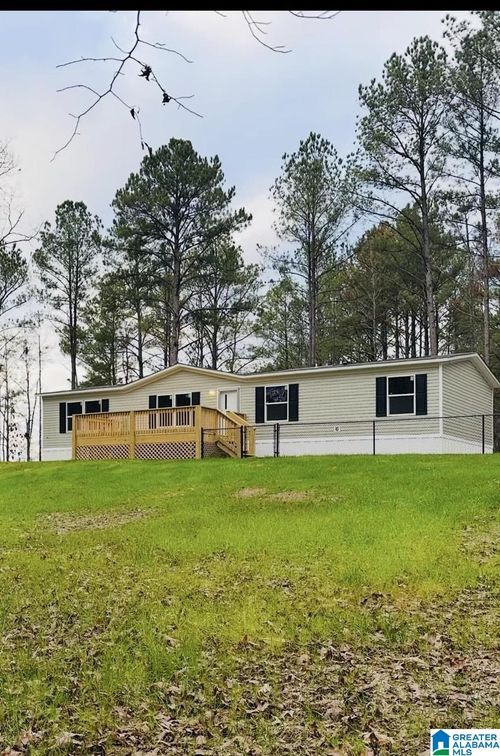 605 Greentree Dr, West Blocton, AL, 35184-4511 | Card Image