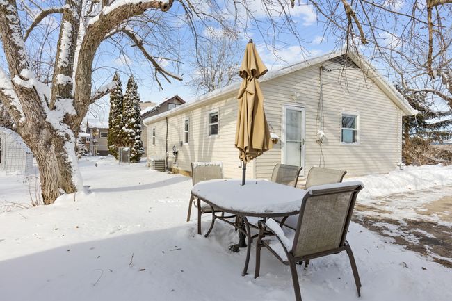 17877 W Gages Lake Rd, House other with 3 bedrooms, 1 bathrooms and 2 parking in Grayslake IL | Image 18