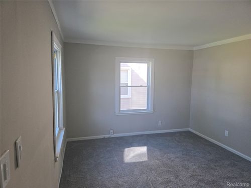 4133 Moore St, Inkster, MI, 48141-3017 | Card Image