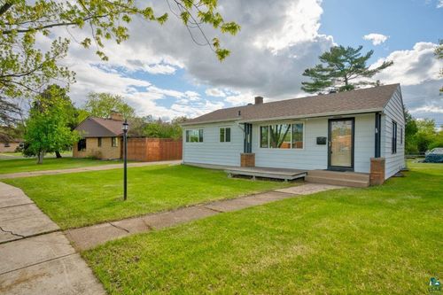 3521 S Inner Dr, Hibbing, MN, 55746-2699 | Card Image
