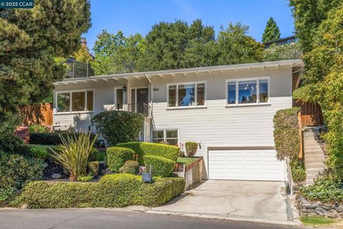 5844 Harbord Dr, Oakland, CA, 94611-3123 | Card Image