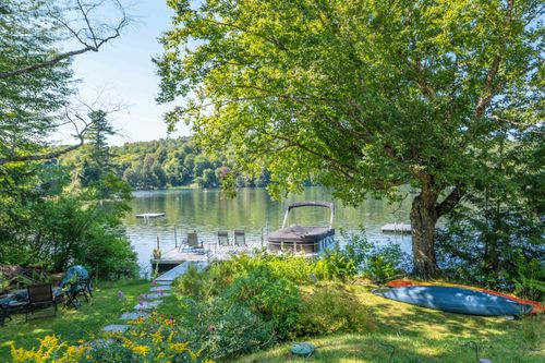 392 Lake Raponda Rd, Wilmington, VT, 05363-9791 | Card Image