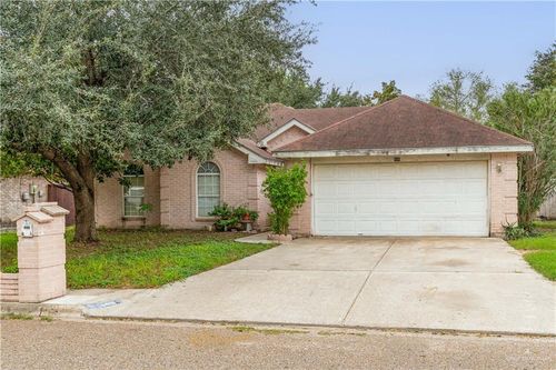 608 E 28th St, Mission, TX, 78574-2172 | Card Image
