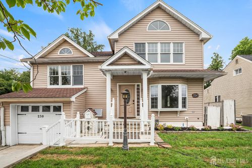 230 Mcfarlane Rd, Colonia, NJ, 07067-3633 | Card Image