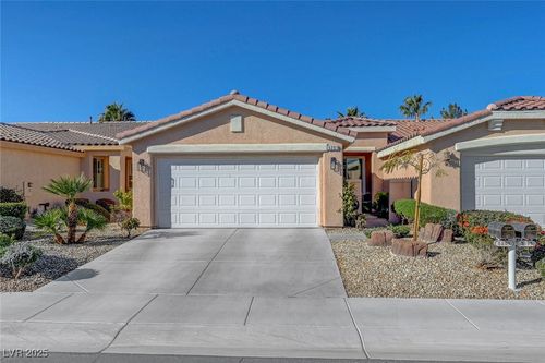 5201 Progresso Street, Las Vegas, NV, 89135 | Card Image