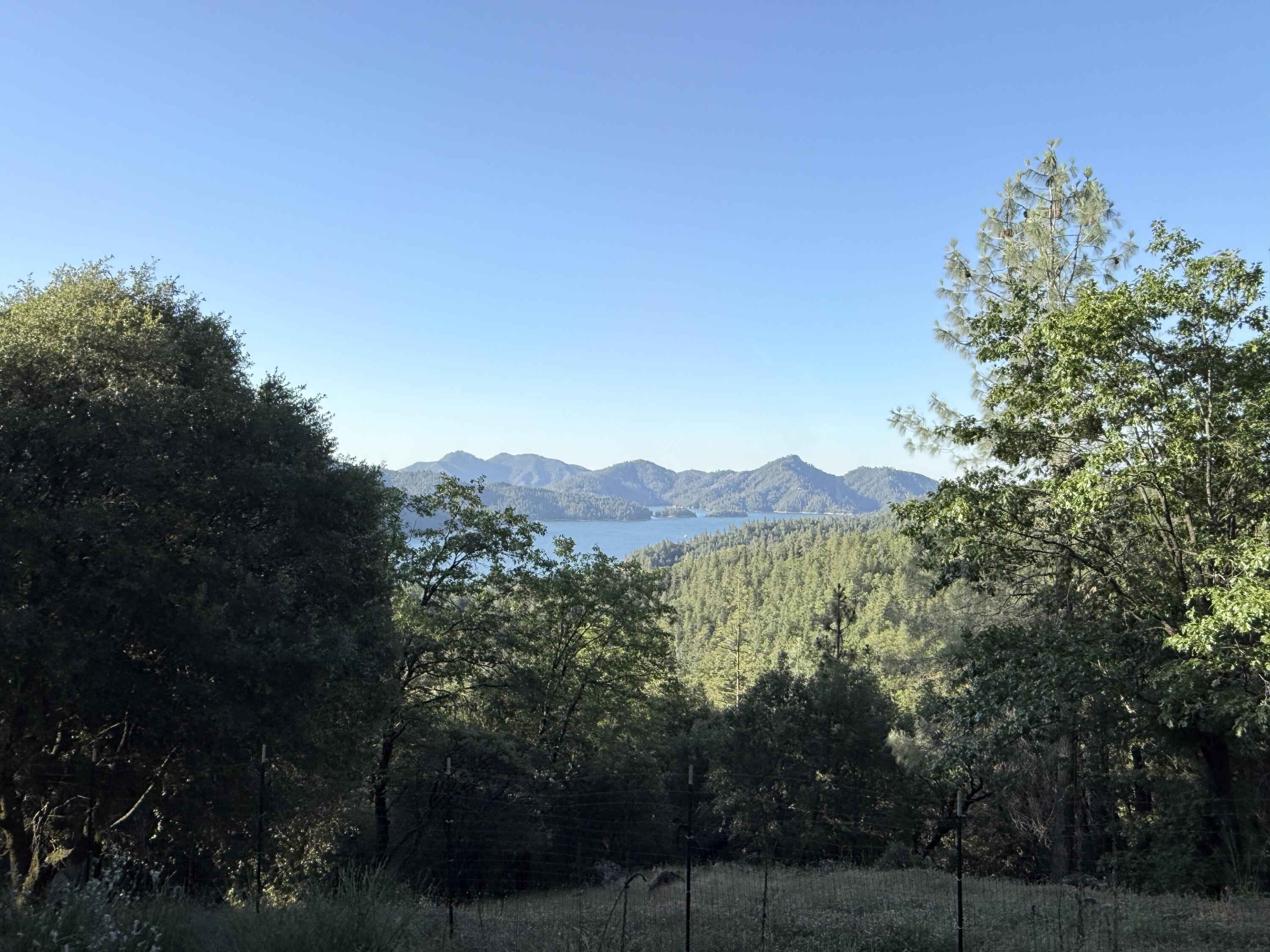 Land in Lakehead