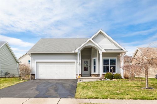 81 Falkirk Place, Greece, NY, 14612 | Card Image