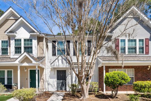 8156 Shadow Oak Dr, North Charleston, SC, 29406-9577 | Card Image