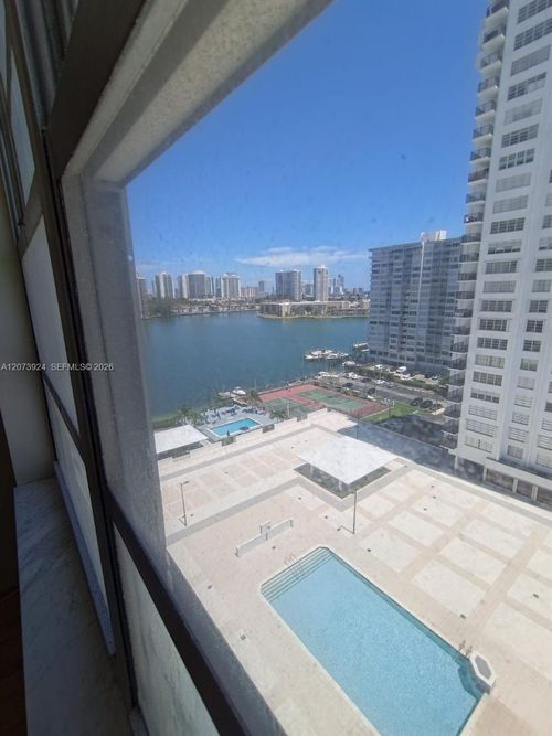 1402-2780 Ne 183rd St, Aventura, FL, 33160-2157 | Card Image