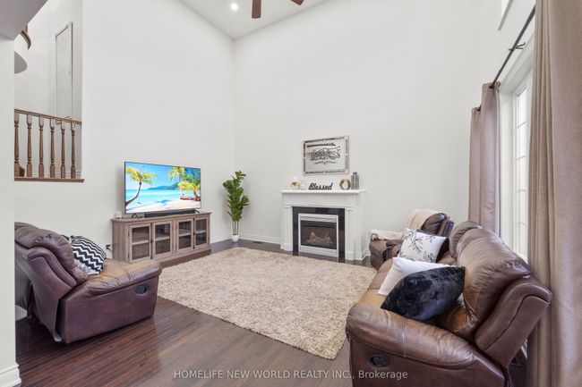 1033 Copperfield Dr, House other with 6 bedrooms, 6 bathrooms and 3 parking in Oshawa ON | Image 9