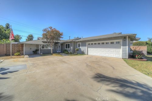6213 Rimbank Ave, Pico Rivera, CA, 90660-3365 | Card Image