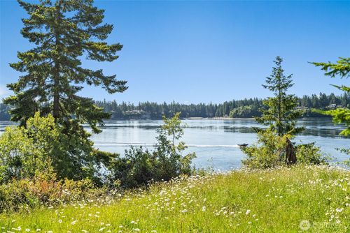 615 E Dana Drive, Shelton, WA, 98584 | Card Image