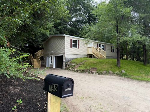 198 Franklin St, Franklin, NH, 03235-1944 | Card Image