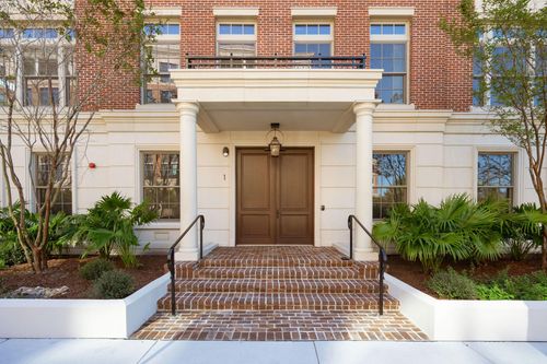 a4-1 Barre St, Charleston, SC, 29401-1255 | Card Image