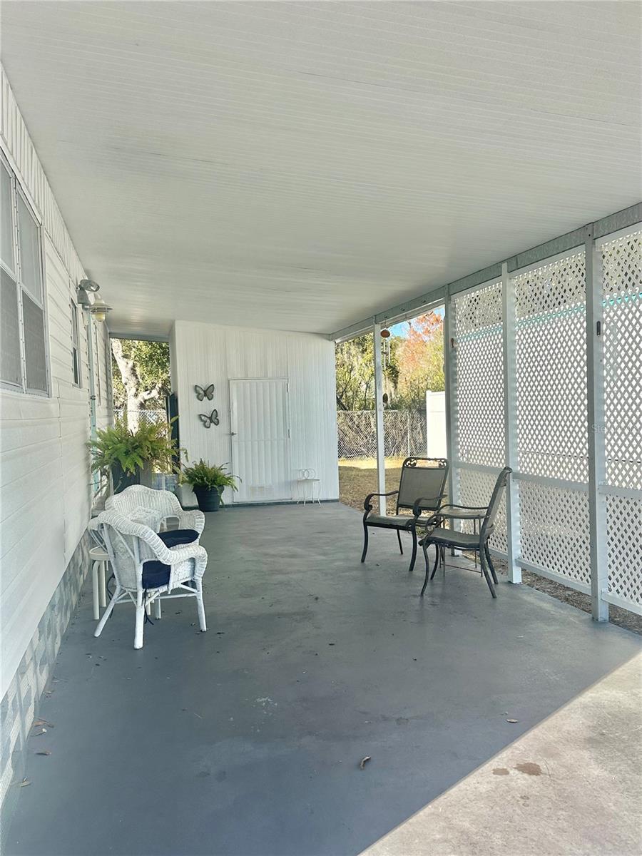 Residential in PALMETTO 5