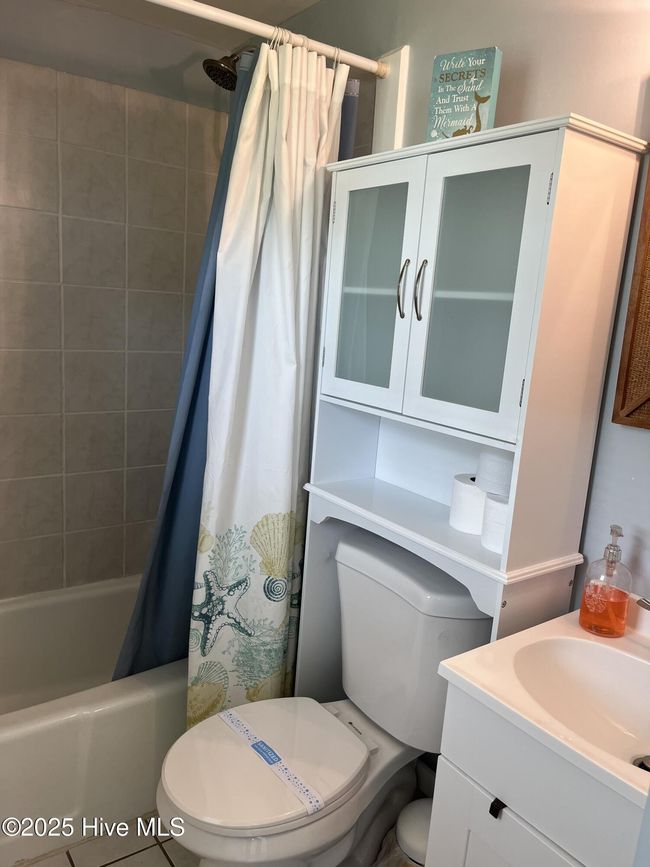 UNIT-2 - 209 Se 77 Th St, Condo with 2 bedrooms, 1 bathrooms and null parking in Oak Island NC | Image 8