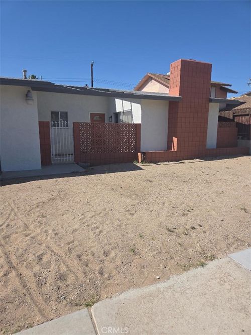 1512 Forane St, Barstow, CA, 92311-5533 | Card Image