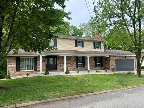 106 Wedgewood Dr, Parkersburg, WV, 26104-9229 | Card Image