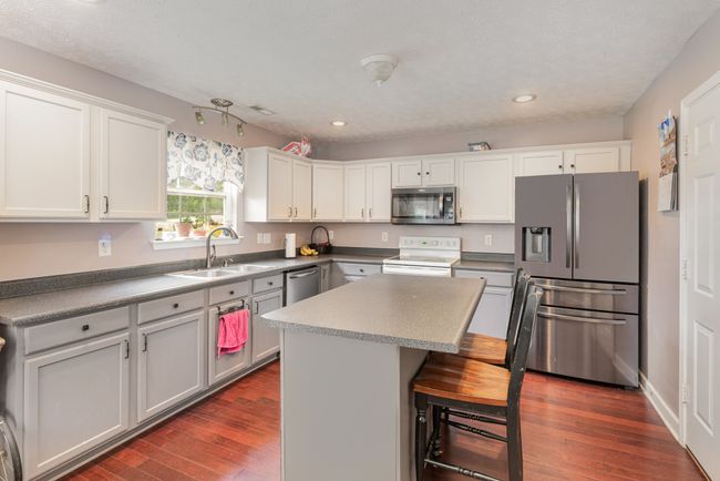 127 Baker Springs Ln, House other with 4 bedrooms, 3 bathrooms and 4 parking in Spring Hill TN | Image 12